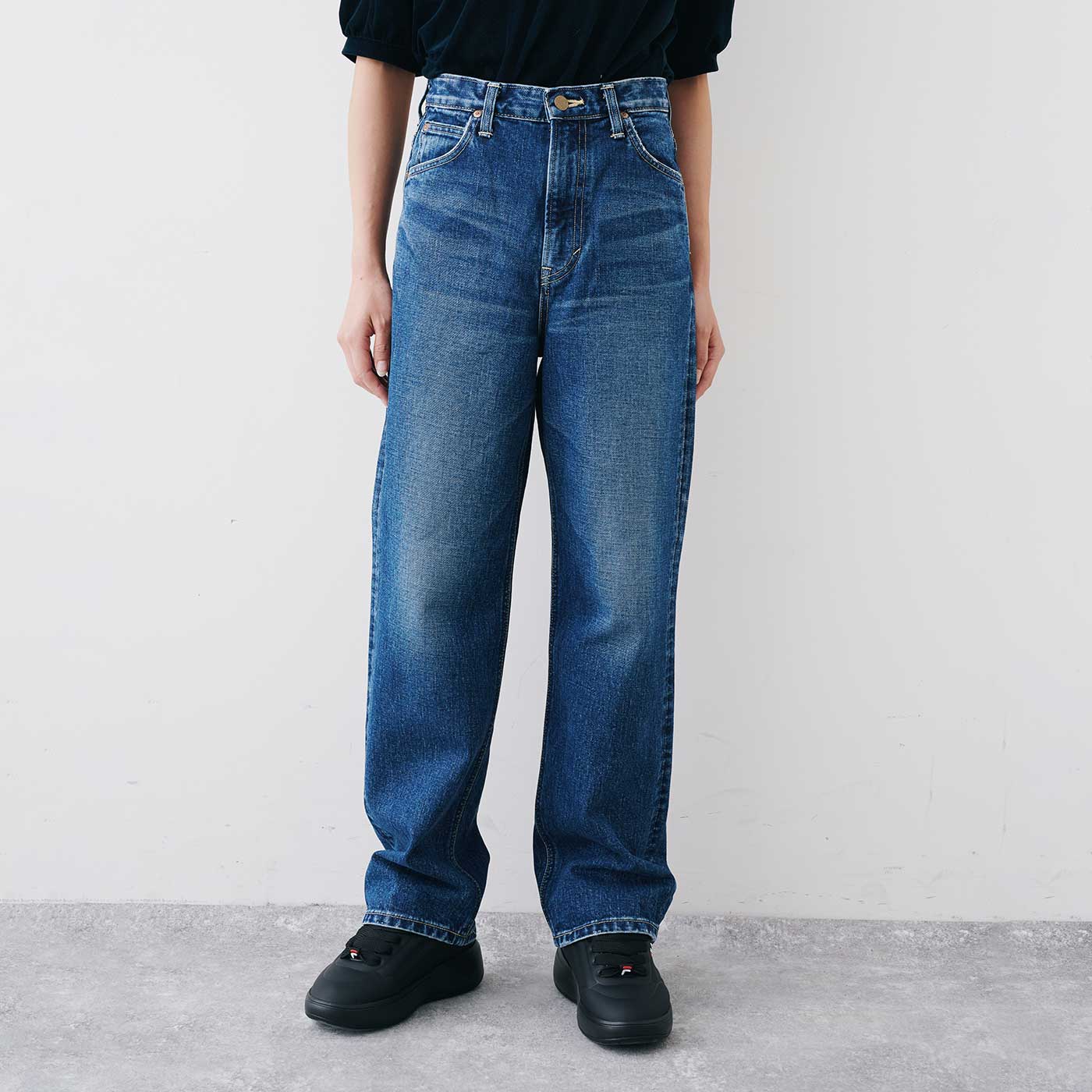 フェリシモファッションニュース|LEE　ワードローブストレイトパンツ