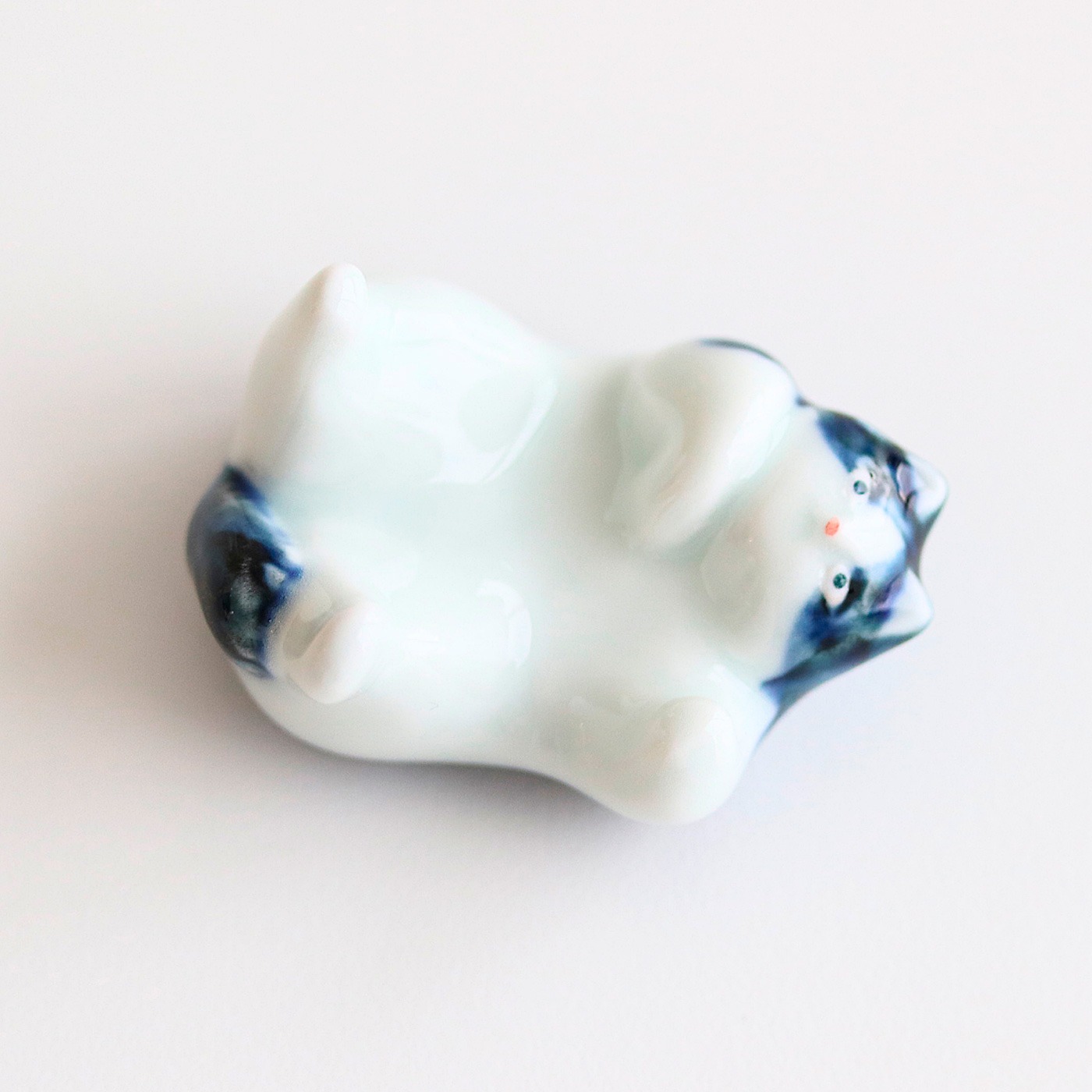 フェリシモの雑貨 Kraso|猫 箸置き ごろり〈青〉